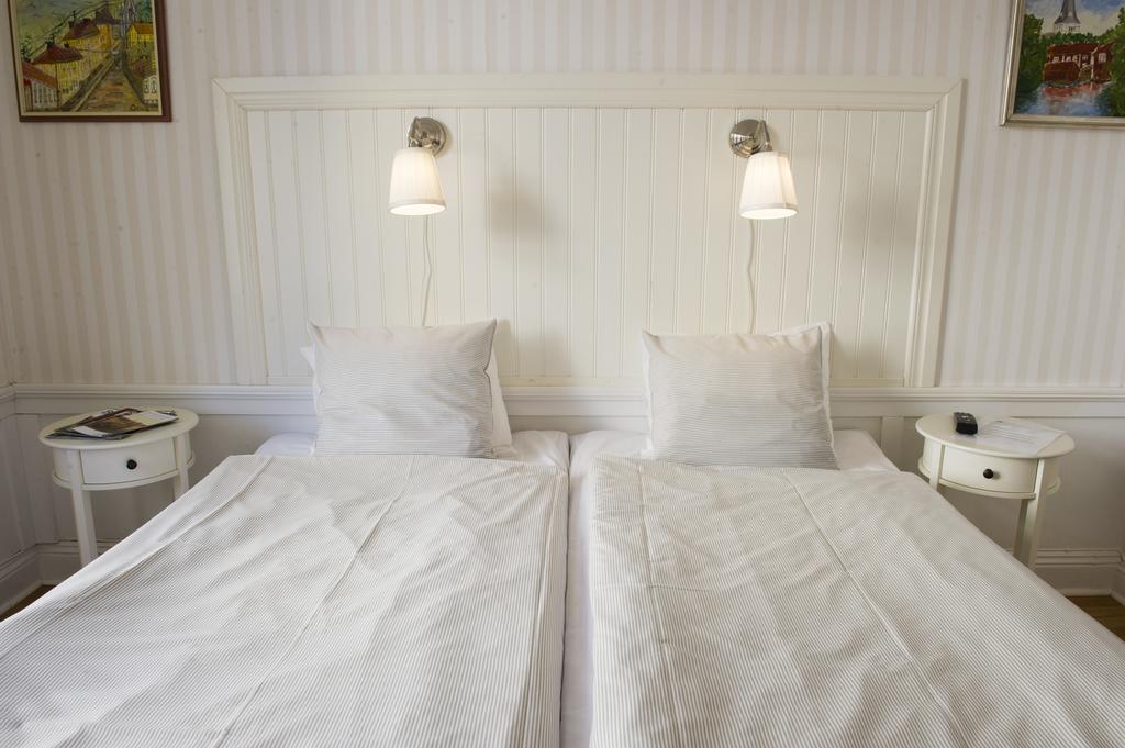 Lilla Hotellet I Nora Ngoại thất bức ảnh
