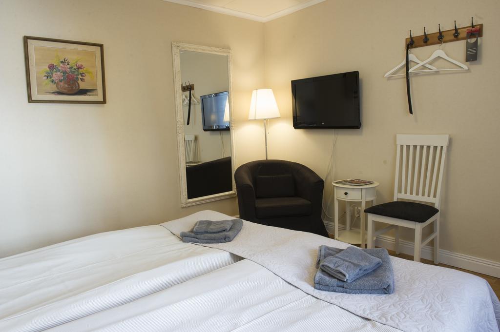 Lilla Hotellet I Nora Ngoại thất bức ảnh